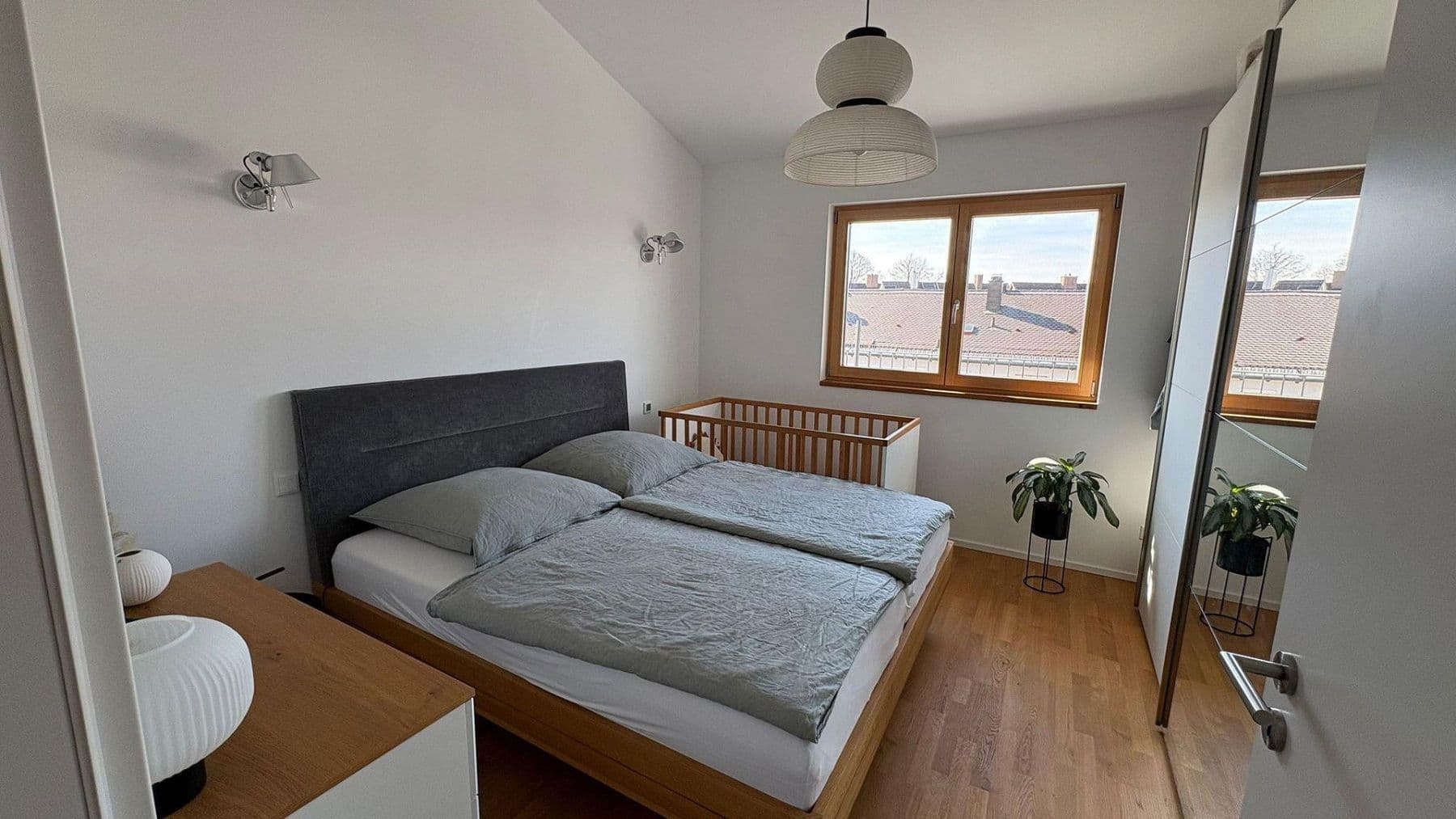 Prenájom bytu 3-izbový 86 m², Neusatzer Straße 5, München, Bavorsko Prenájom bytu 3-izbový 86 m², Neusatzer Straße 5, München, Bavorsko