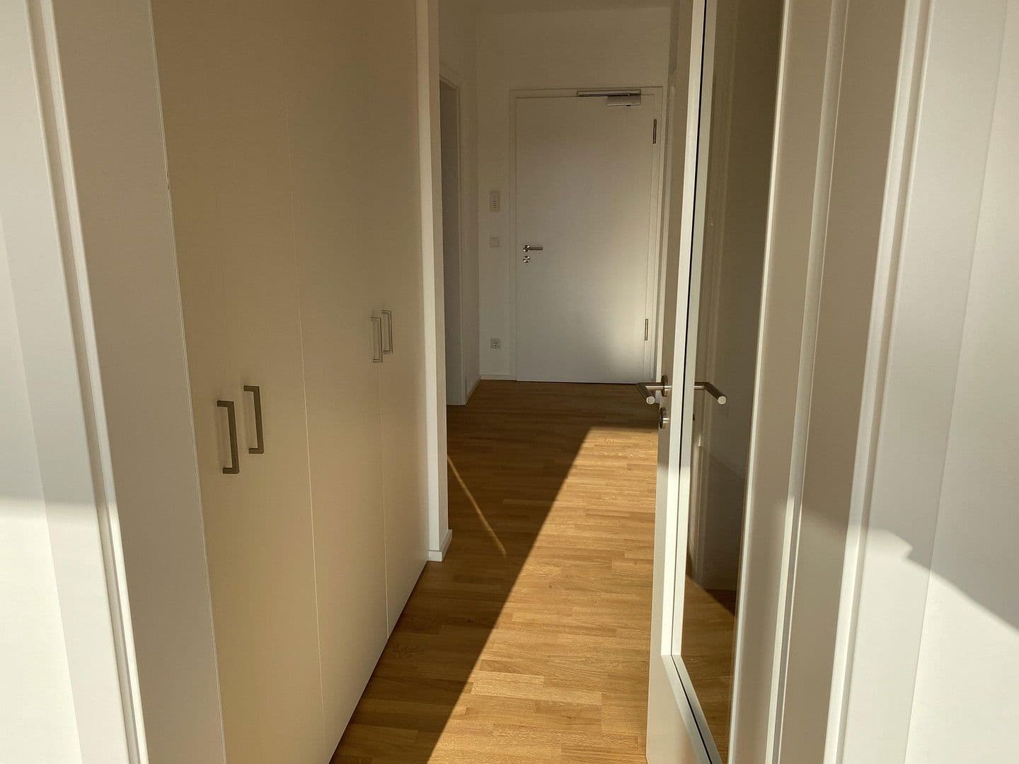 Prenájom bytu 3-izbový 86 m², Neusatzer Straße 5, München, Bavorsko Prenájom bytu 3-izbový 86 m², Neusatzer Straße 5, München, Bavorsko