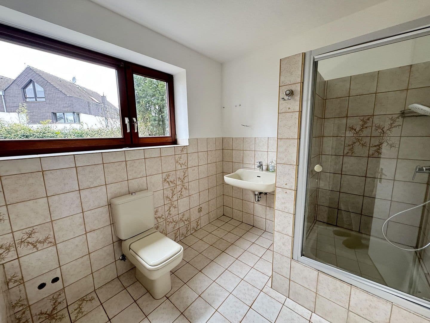 Prenájom bytu 4-izbový 109 m², Drosselweg 47, Bergisch Gladbach, Severné Porýnie - Westfálsko Prenájom bytu 4-izbový 109 m², Drosselweg 47, Bergisch Gladbach, Severné Porýnie - Westfálsko