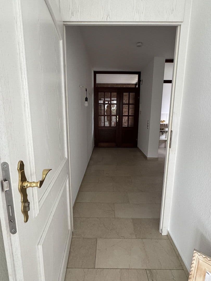 Prenájom bytu 4-izbový 109 m², Drosselweg 47, Bergisch Gladbach, Severné Porýnie - Westfálsko Prenájom bytu 4-izbový 109 m², Drosselweg 47, Bergisch Gladbach, Severné Porýnie - Westfálsko