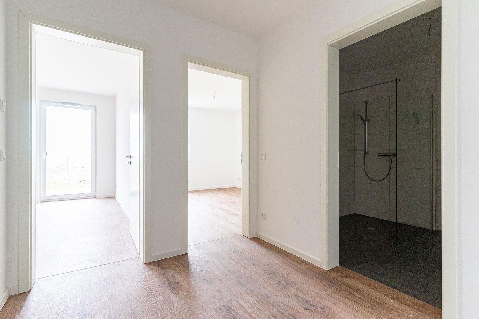 Prenájom bytu 2-izbový 63 m², Straße am Berg 19f, Bentwisch, Meklenbursko-Predpomoransko Prenájom bytu 2-izbový 63 m², Straße am Berg 19f, Bentwisch, Meklenbursko-Predpomoransko