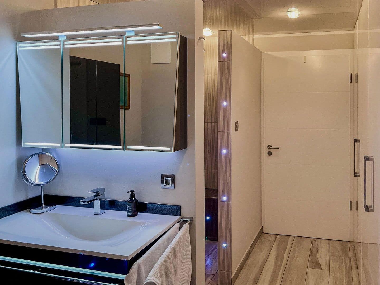 Predaj bytu 3-izbový 101 m², Hamburg, Hamburg Predaj bytu 3-izbový 101 m², Hamburg, Hamburg