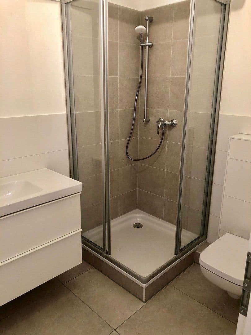 Prenájom bytu 2-izbový 55 m², berlin, Berlín Prenájom bytu 2-izbový 55 m², berlin, Berlín