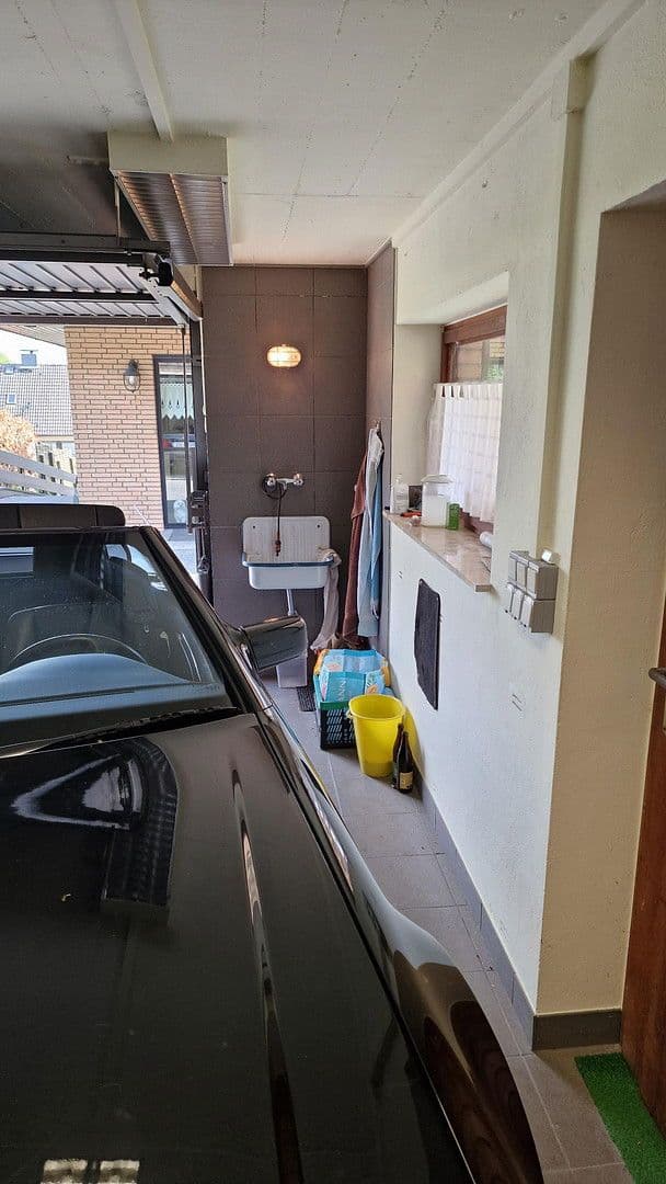 Predaj domu 184 m², pozemek 1.045 m², Schulstraße, Königswinter, Severné Porýnie - Westfálsko Predaj domu 184 m², pozemek 1.045 m², Schulstraße, Königswinter, Severné Porýnie - Westfálsko