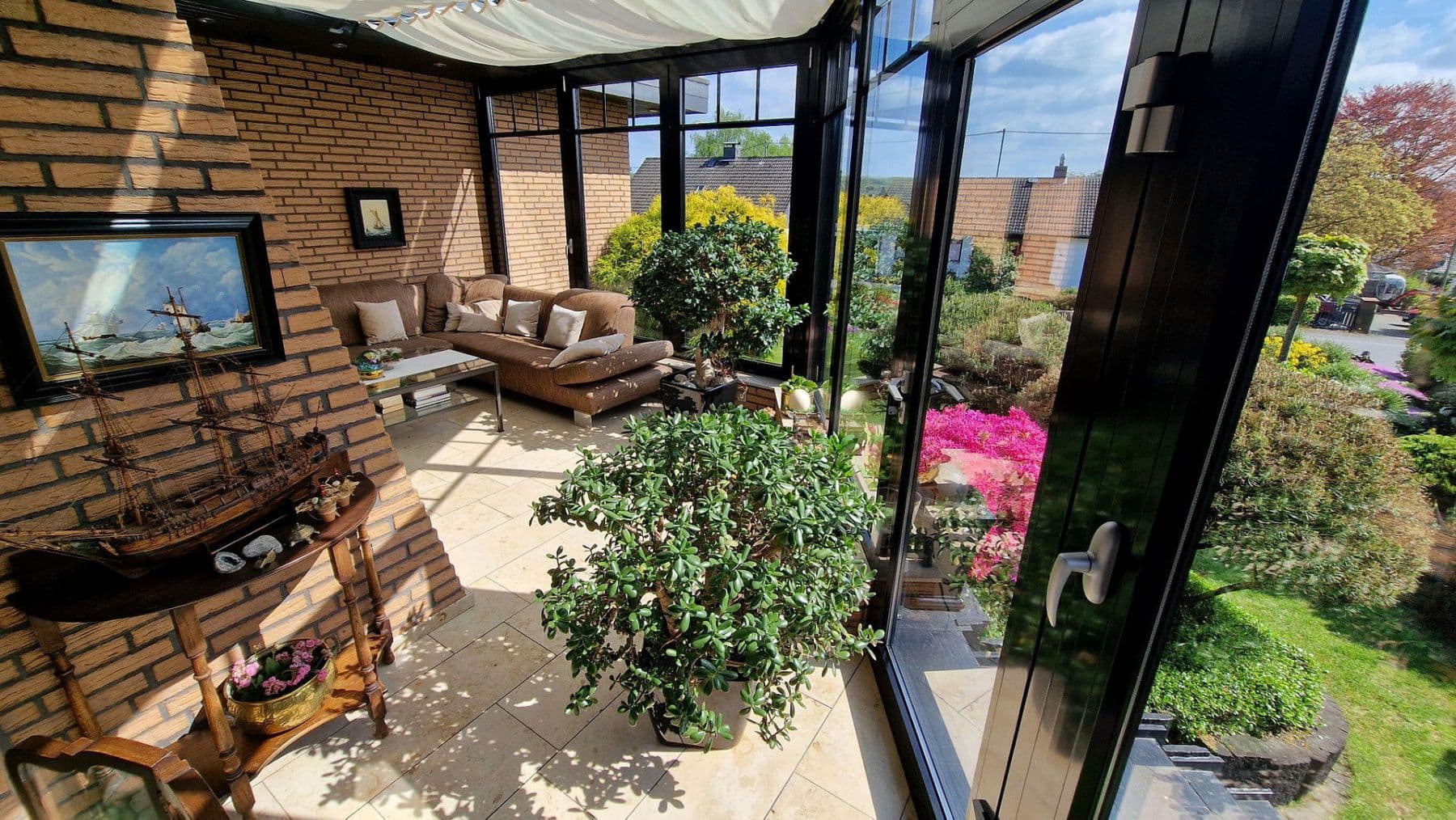 Predaj domu 184 m², pozemek 1.045 m², Schulstraße, Königswinter, Severné Porýnie - Westfálsko Predaj domu 184 m², pozemek 1.045 m², Schulstraße, Königswinter, Severné Porýnie - Westfálsko