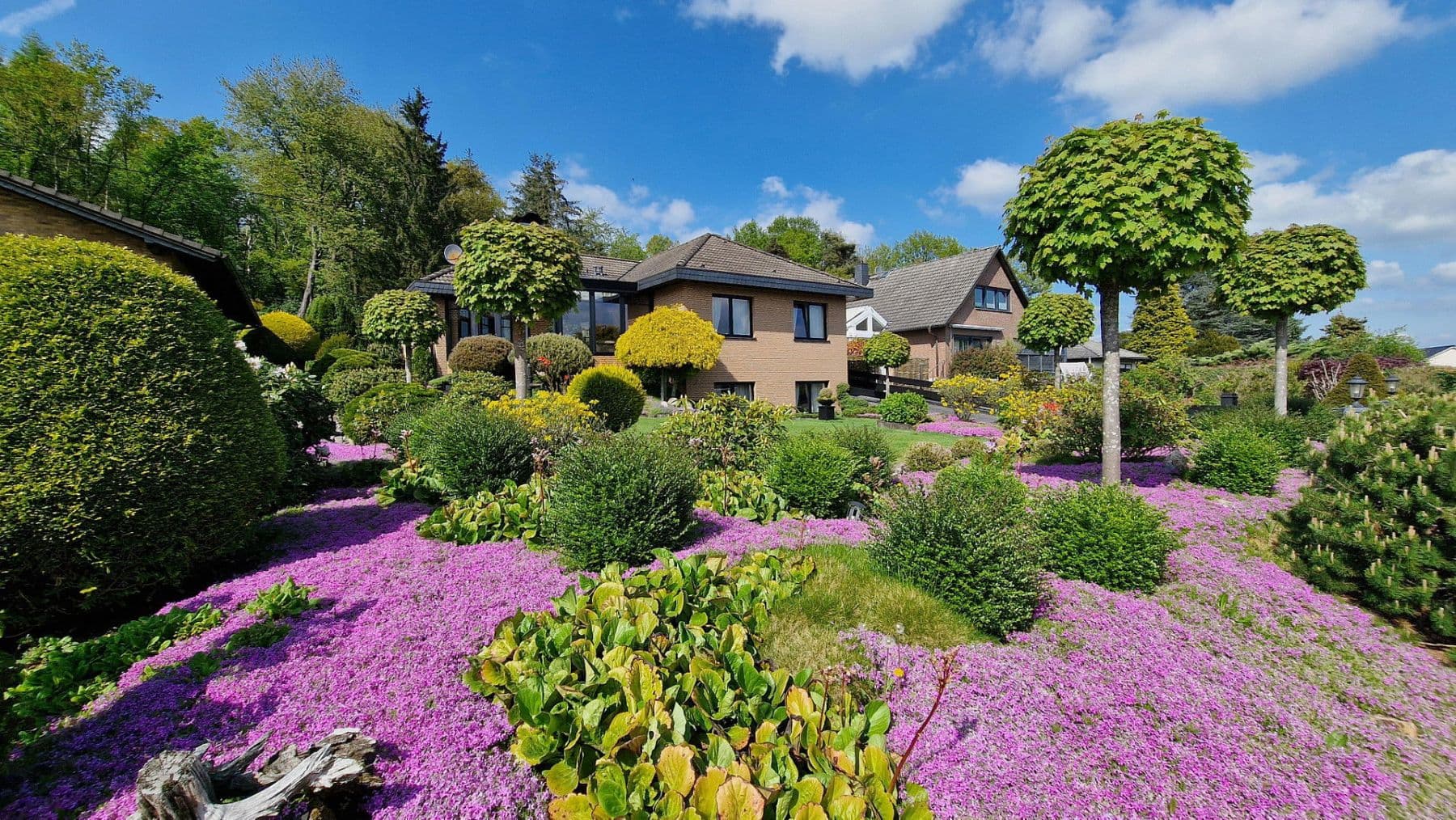 Predaj domu 184 m², pozemek 1.045 m², Schulstraße, Königswinter, Severné Porýnie - Westfálsko Predaj domu 184 m², pozemek 1.045 m², Schulstraße, Königswinter, Severné Porýnie - Westfálsko