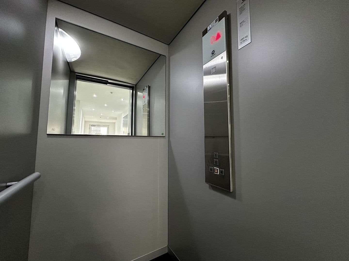 Prenájom bytu 3-izbový 100 m², Bergmannsweg 76, Baesweiler, Severné Porýnie - Westfálsko Prenájom bytu 3-izbový 100 m², Bergmannsweg 76, Baesweiler, Severné Porýnie - Westfálsko