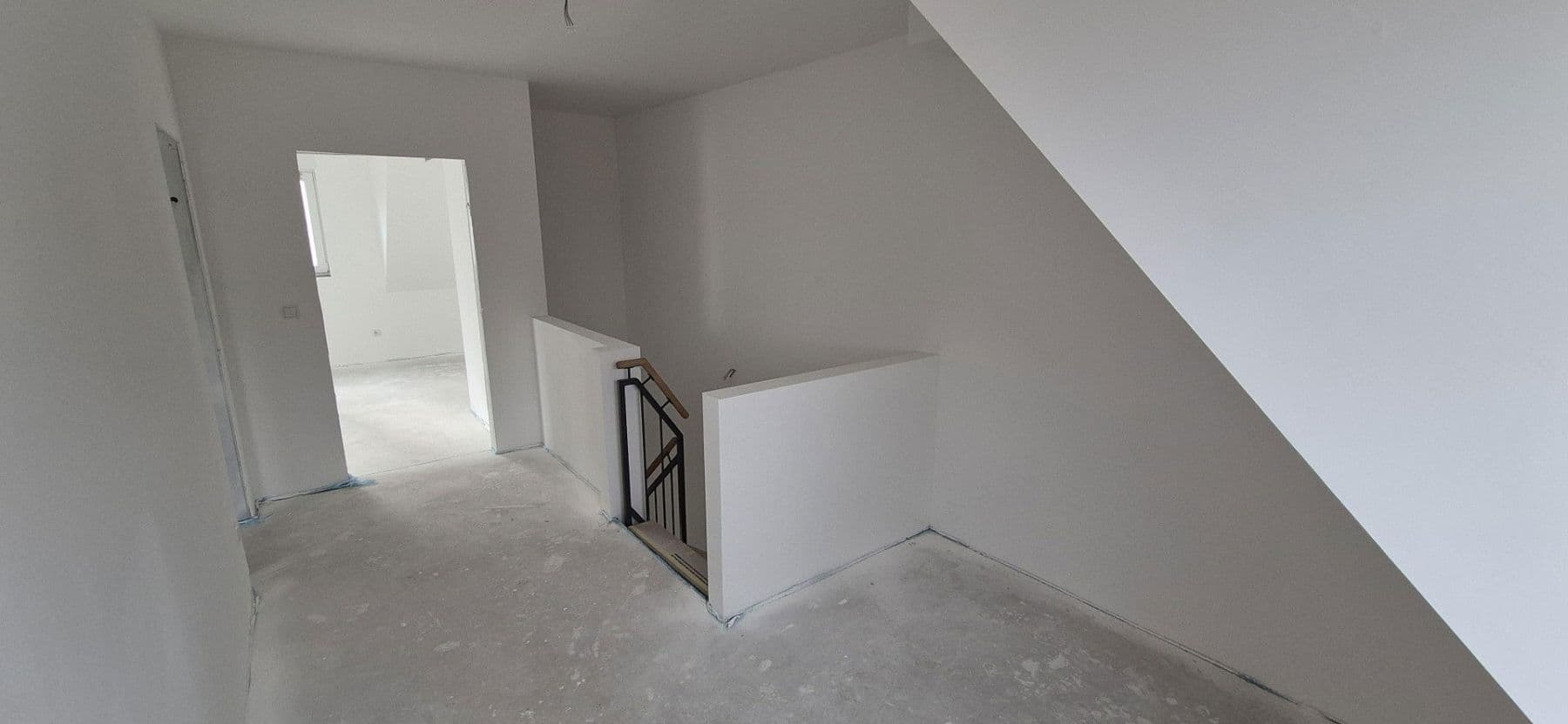 Prenájom domu 140 m², pozemek 100 m², Veckerhagenerstr. 4, Fuldatal, Hesensko Prenájom domu 140 m², pozemek 100 m², Veckerhagenerstr. 4, Fuldatal, Hesensko