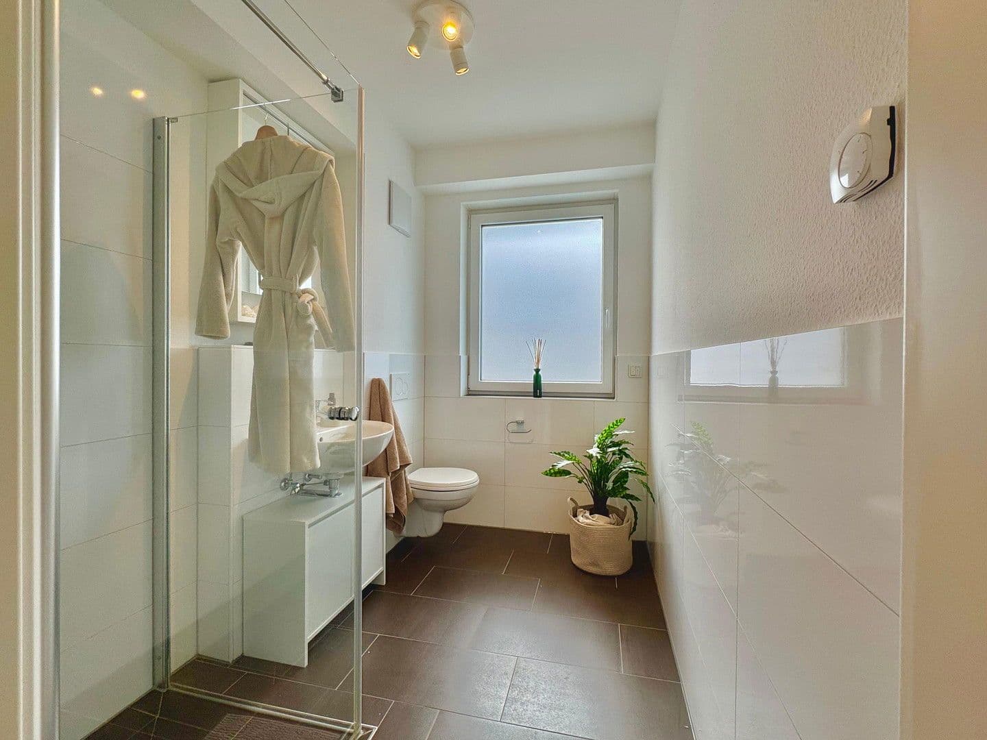 Prenájom bytu 1-izbový 45 m², Endenicher Str. 308, Bonn, Severné Porýnie - Westfálsko Prenájom bytu 1-izbový 45 m², Endenicher Str. 308, Bonn, Severné Porýnie - Westfálsko