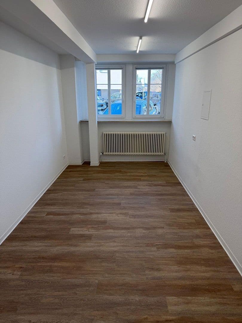 Prenájom kancelárie 125 m², Josefstraße 2A, Donaueschingen, Bádensko-Wurttembersko Prenájom kancelárie 125 m², Josefstraße 2A, Donaueschingen, Bádensko-Wurttembersko