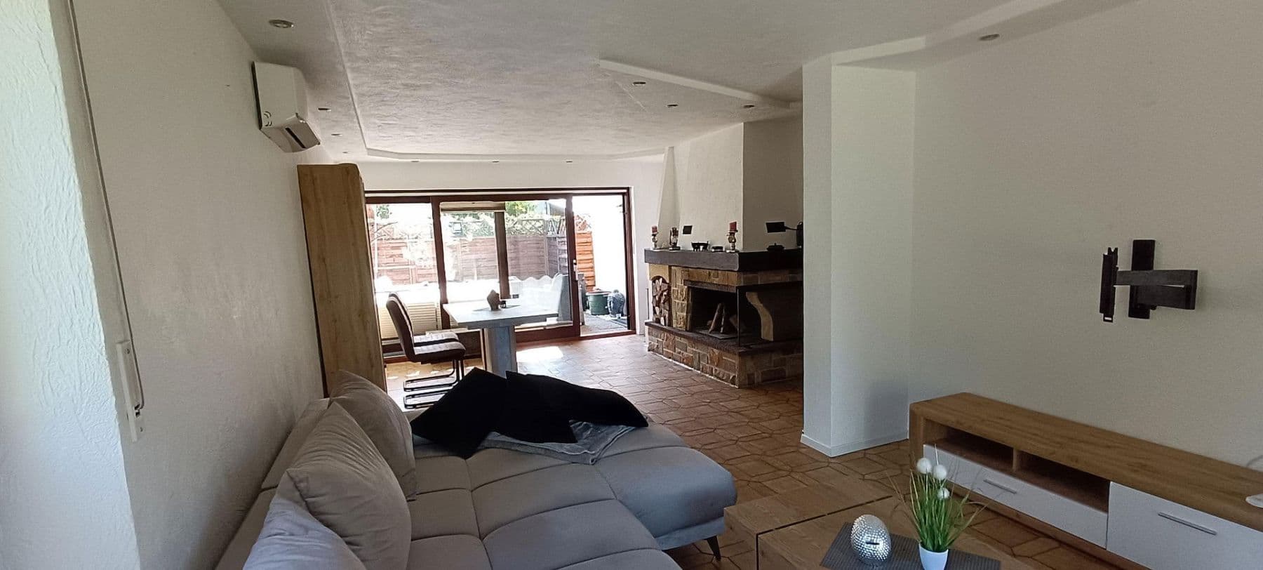 Predaj domu 240 m², pozemek 781 m², Bretten, Bádensko-Wurttembersko Predaj domu 240 m², pozemek 781 m², Bretten, Bádensko-Wurttembersko