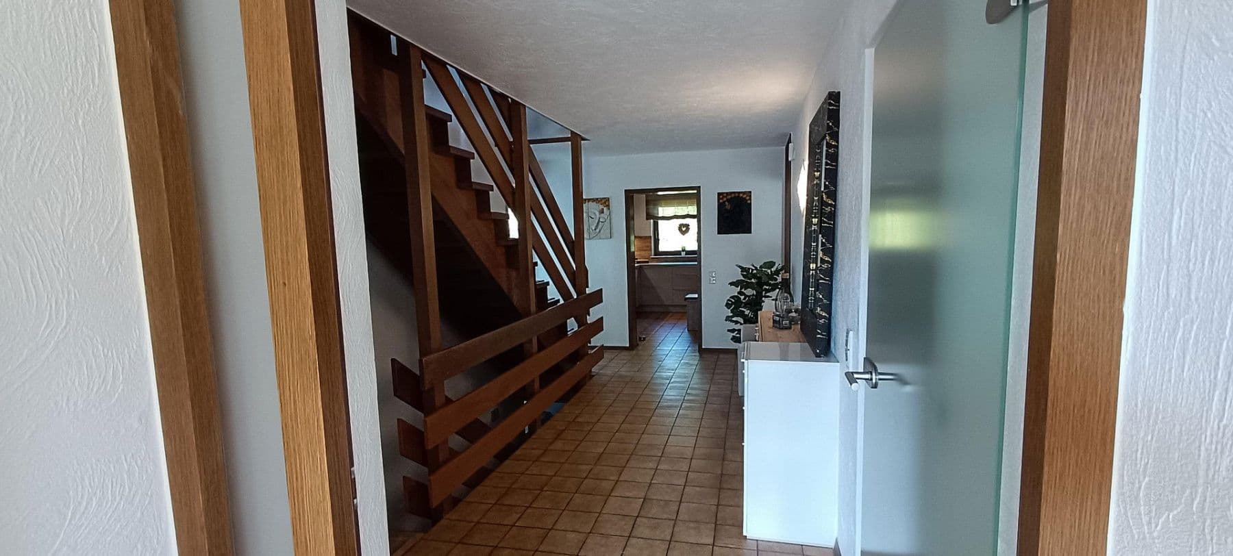 Predaj domu 240 m², pozemek 781 m², Bretten, Bádensko-Wurttembersko Predaj domu 240 m², pozemek 781 m², Bretten, Bádensko-Wurttembersko