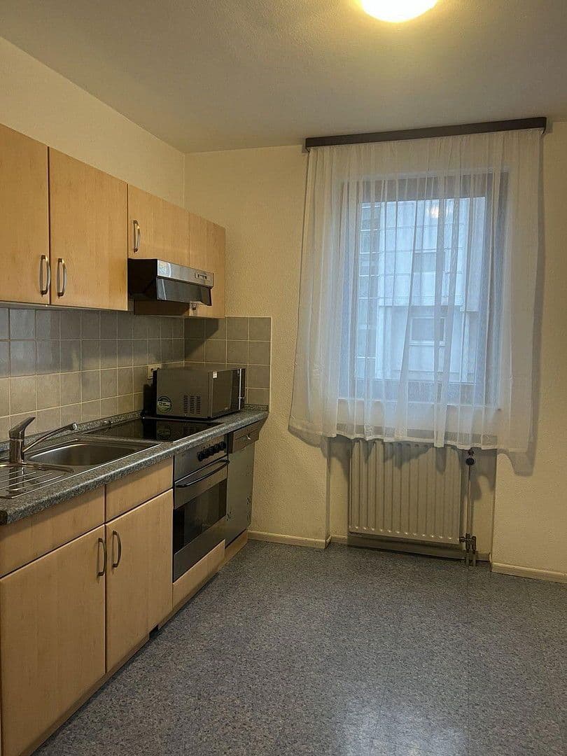 Prenájom bytu 2-izbový 70 m², Oederweg, FRANKFURT AM MAIN, Hesensko Prenájom bytu 2-izbový 70 m², Oederweg, FRANKFURT AM MAIN, Hesensko