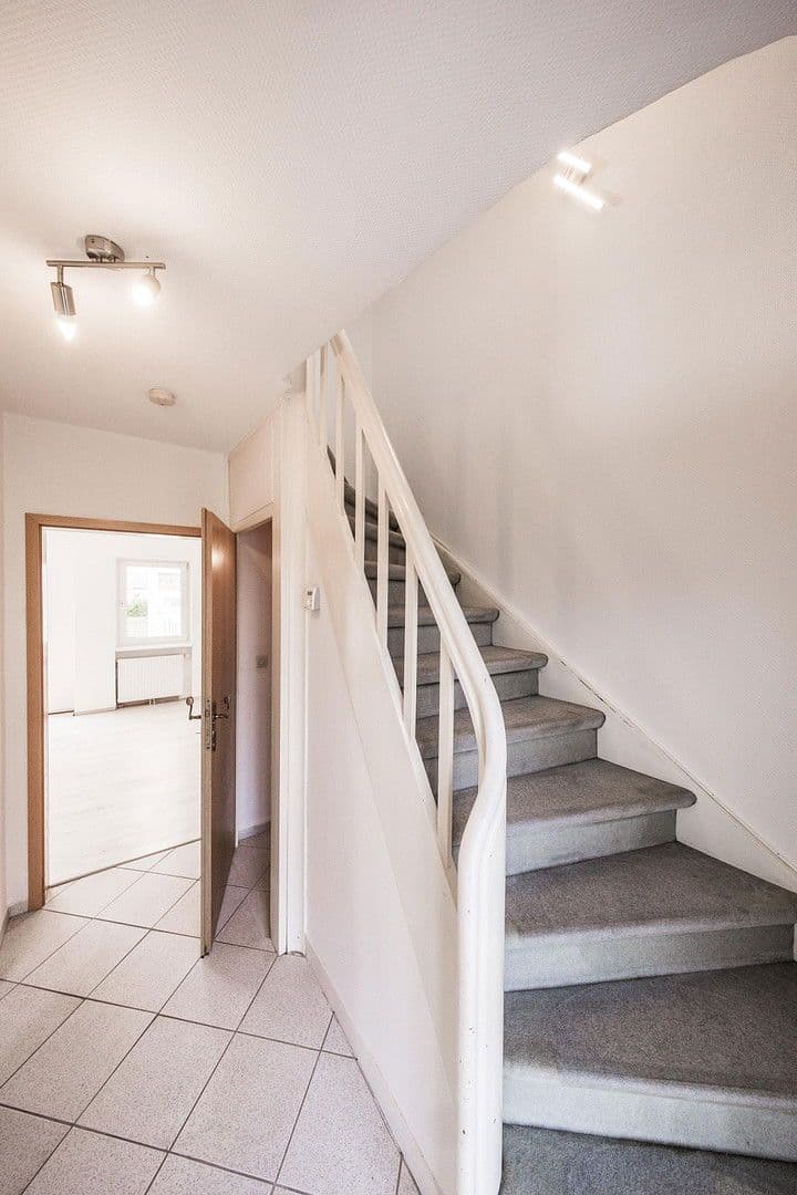 Predaj domu 95 m², pozemek 140 m², Stuhr, Dolné Sasko Predaj domu 95 m², pozemek 140 m², Stuhr, Dolné Sasko