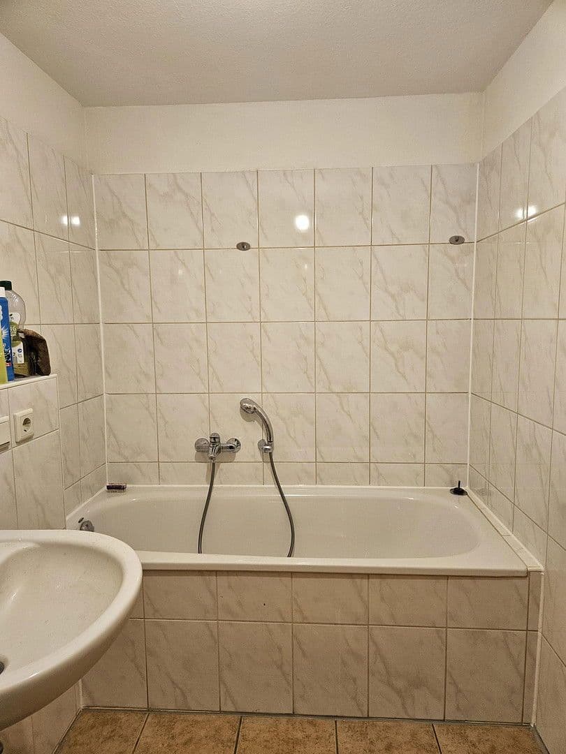 Prenájom bytu 2-izbový 80 m², Am Sportfeld 8, Freigericht, Hesensko Prenájom bytu 2-izbový 80 m², Am Sportfeld 8, Freigericht, Hesensko