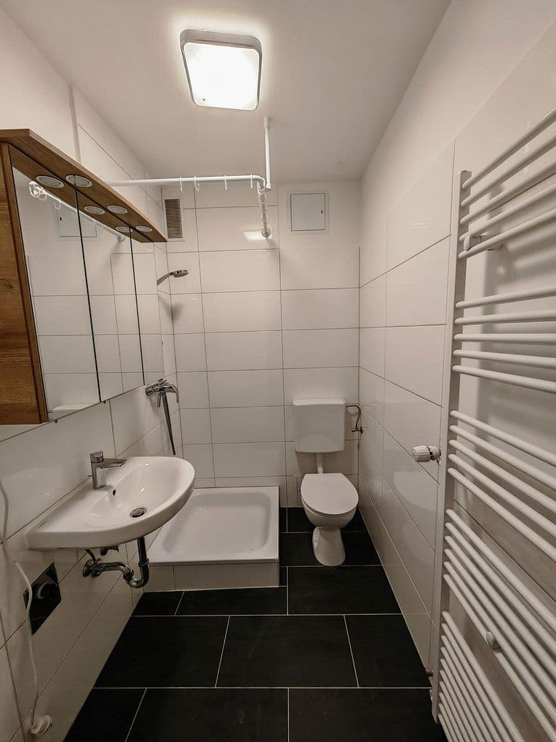 Prenájom bytu 1-izbový 33 m², Lettigkautweg 39, Frankfurt, Hesensko Prenájom bytu 1-izbový 33 m², Lettigkautweg 39, Frankfurt, Hesensko