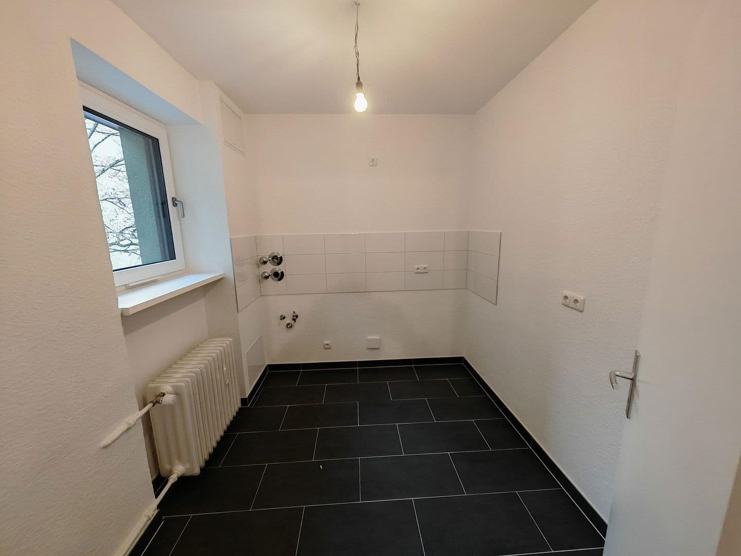 Prenájom bytu 2-izbový 55 m², Wendelsweg 107, Frankfurt, Hesensko Prenájom bytu 2-izbový 55 m², Wendelsweg 107, Frankfurt, Hesensko