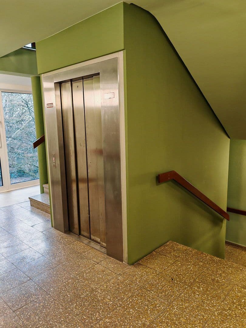 Prenájom bytu 2-izbový 55 m², Wendelsweg 107, Frankfurt, Hesensko Prenájom bytu 2-izbový 55 m², Wendelsweg 107, Frankfurt, Hesensko