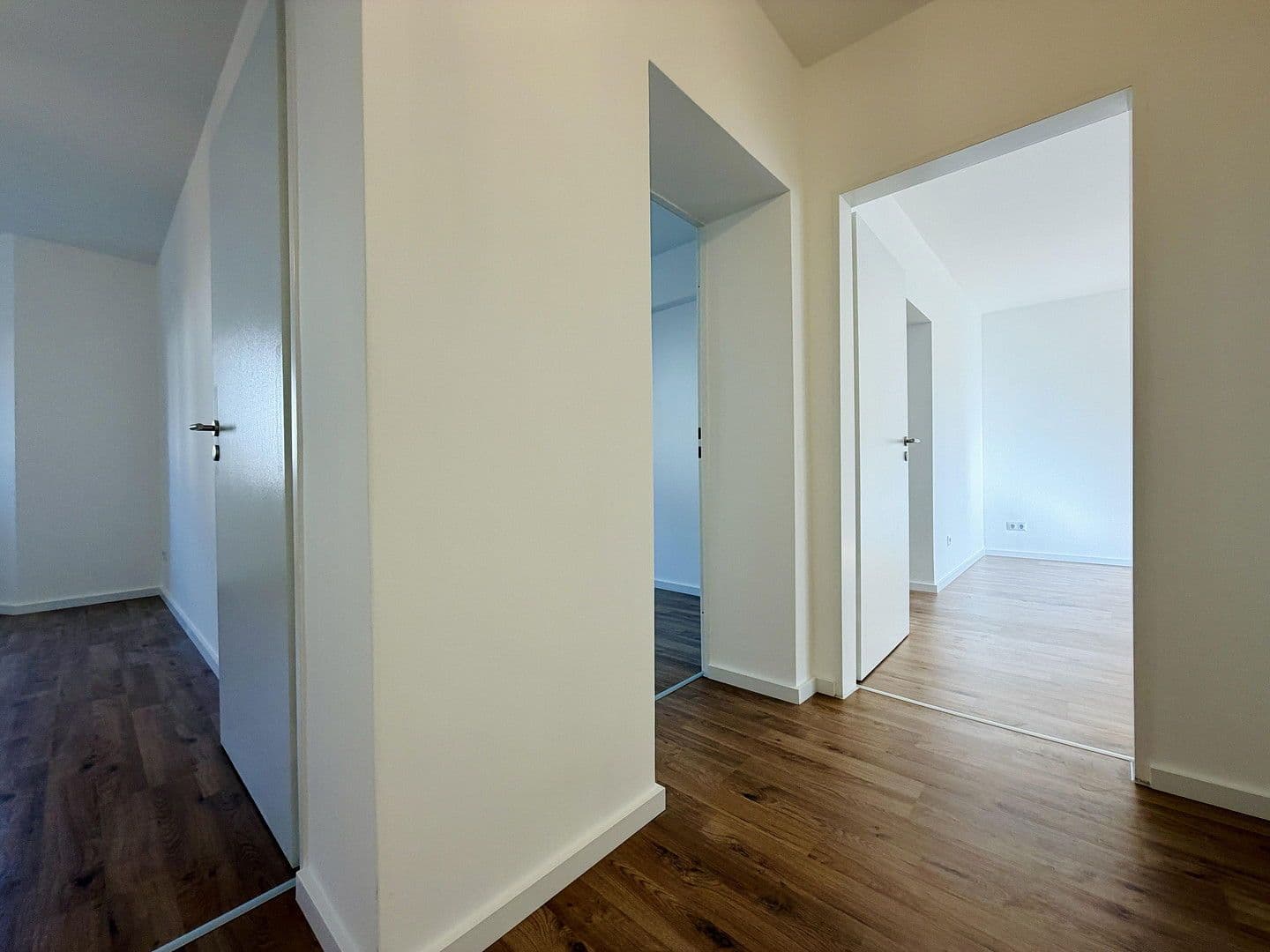 Predaj bytu 3-izbový 63 m², Grüner Hof 32, Köln, Severné Porýnie - Westfálsko Predaj bytu 3-izbový 63 m², Grüner Hof 32, Köln, Severné Porýnie - Westfálsko