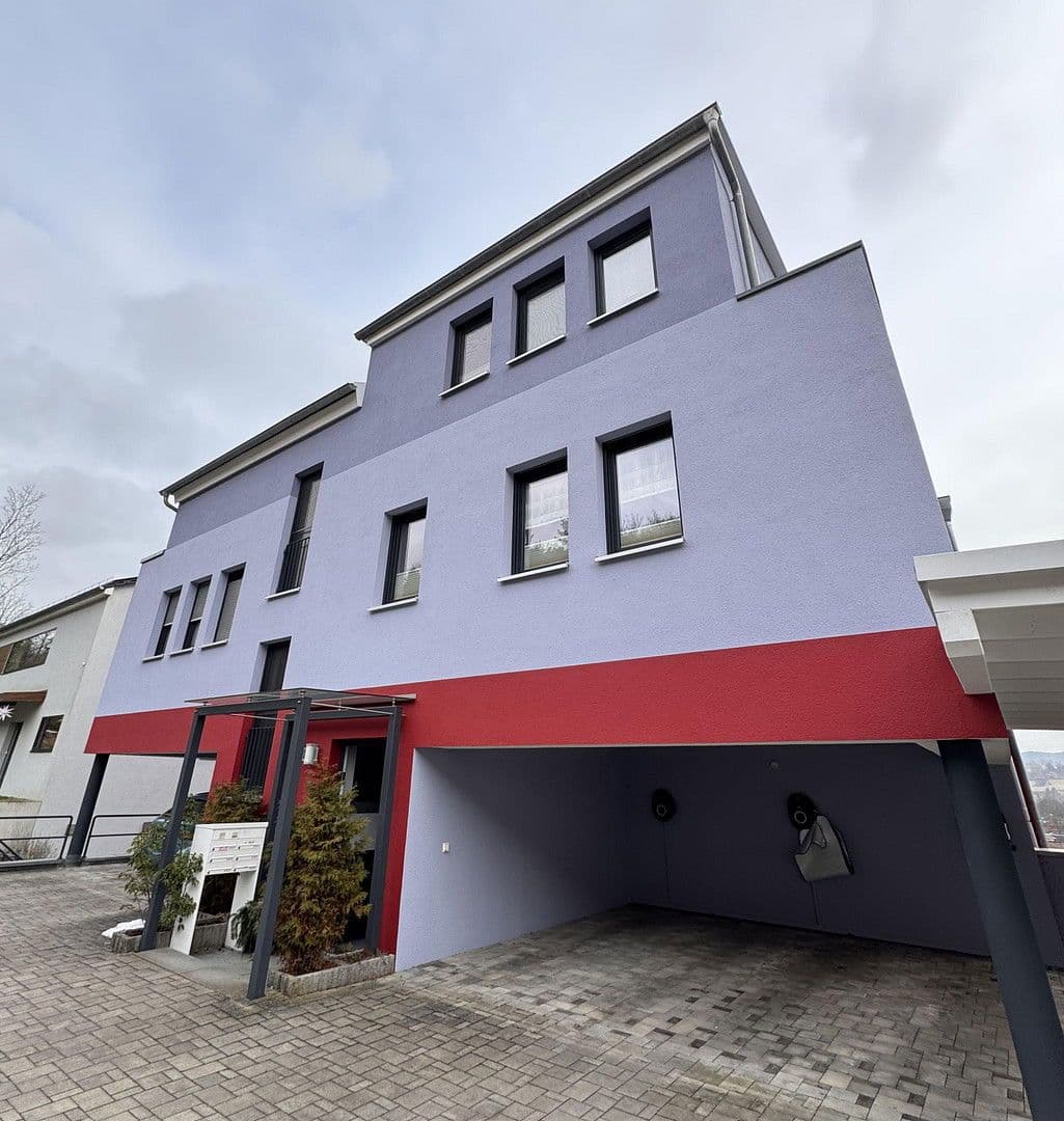 Prenájom bytu 3-izbový 89 m², Rudolstadt, Durínsko Prenájom bytu 3-izbový 89 m², Rudolstadt, Durínsko