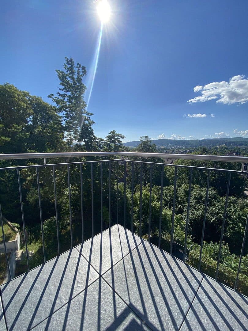 Prenájom bytu 3-izbový 89 m², Rudolstadt, Durínsko Prenájom bytu 3-izbový 89 m², Rudolstadt, Durínsko