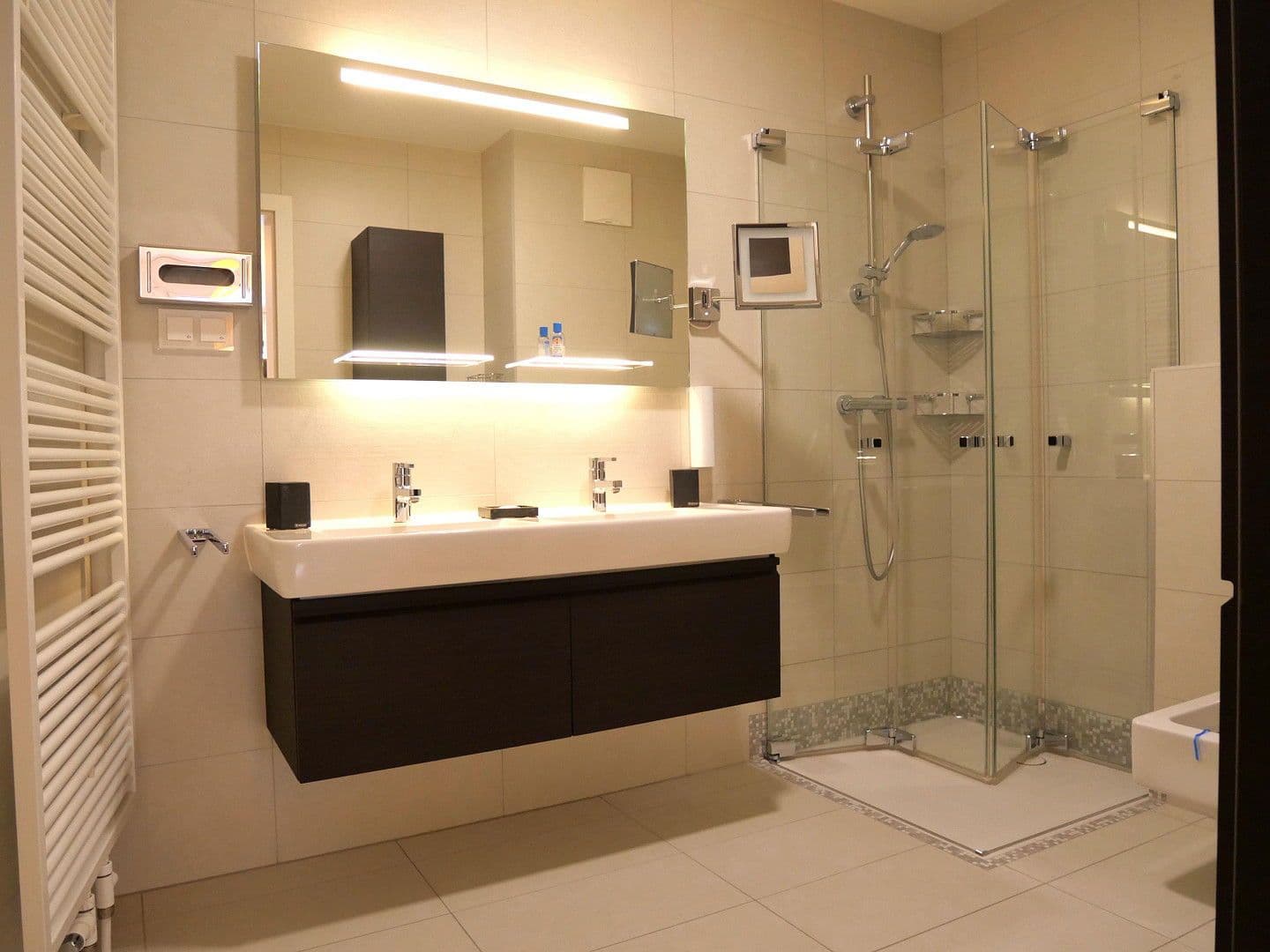 Predaj bytu 4-izbový 125 m², Wien, Viedeň Predaj bytu 4-izbový 125 m², Wien, Viedeň