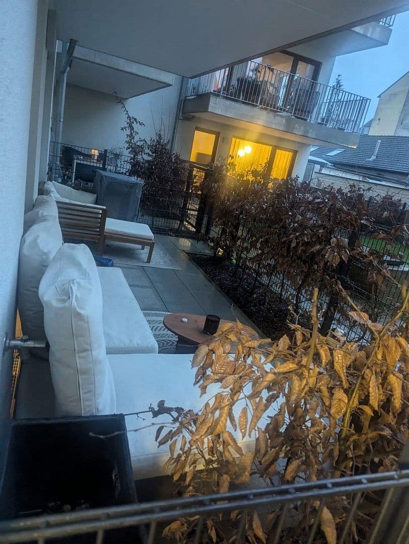 Prenájom bytu 3-izbový 77 m², Köln, Severné Porýnie - Westfálsko Prenájom bytu 3-izbový 77 m², Köln, Severné Porýnie - Westfálsko