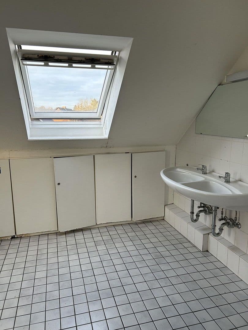 Predaj domu 548 m², pozemek 717 m², Vor dem Neuen Tore 5,5a, Lüneburg, Dolné Sasko Predaj domu 548 m², pozemek 717 m², Vor dem Neuen Tore 5,5a, Lüneburg, Dolné Sasko