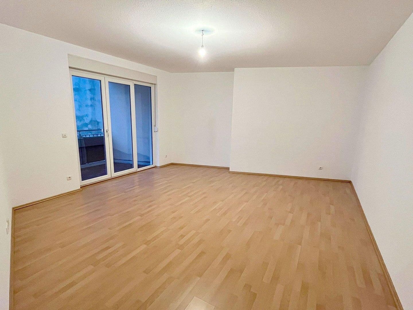 Prenájom bytu 2-izbový 63 m², Jakobsplatz 5, Augsburg, Bavorsko Prenájom bytu 2-izbový 63 m², Jakobsplatz 5, Augsburg, Bavorsko