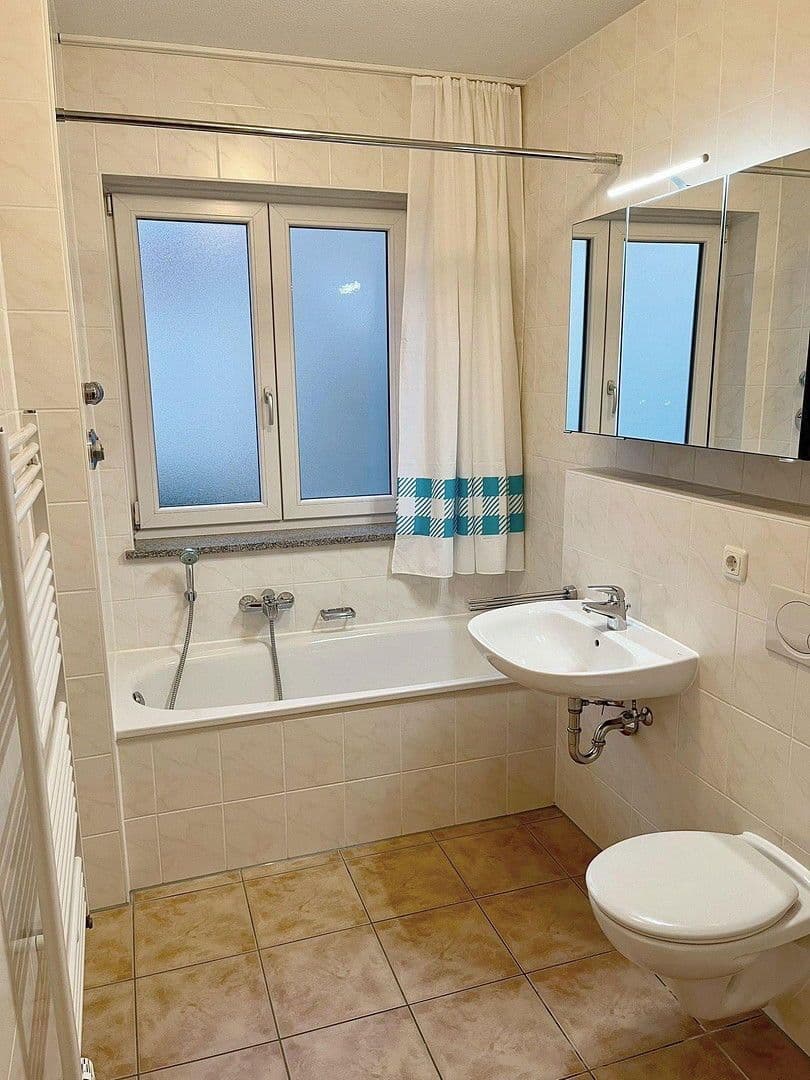 Prenájom bytu 2-izbový 63 m², Jakobsplatz 5, Augsburg, Bavorsko Prenájom bytu 2-izbový 63 m², Jakobsplatz 5, Augsburg, Bavorsko