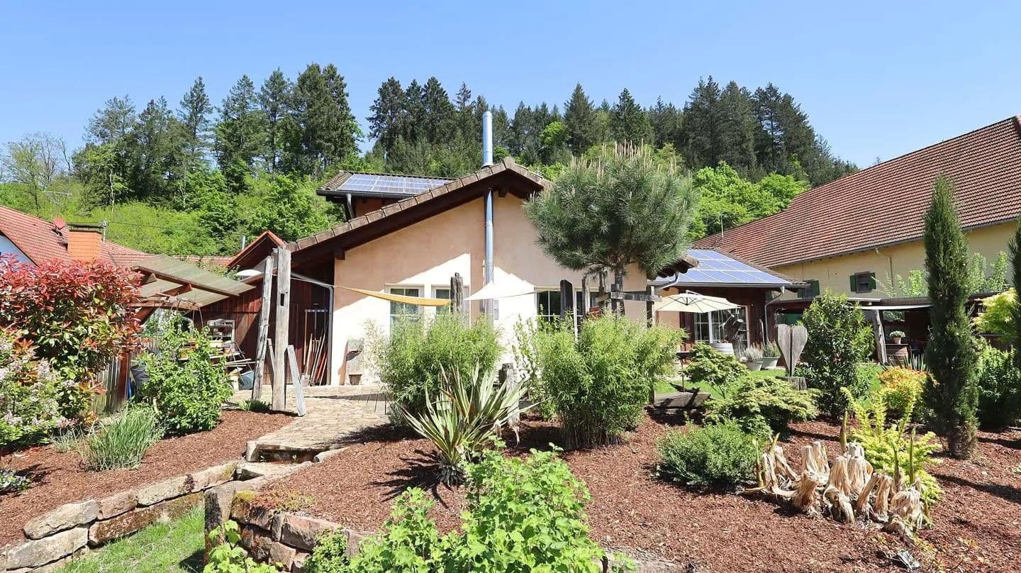 Predaj domu 186 m², pozemek 924 m², Talstrasse 42a, Hohberg, Bádensko-Wurttembersko Predaj domu 186 m², pozemek 924 m², Talstrasse 42a, Hohberg, Bádensko-Wurttembersko