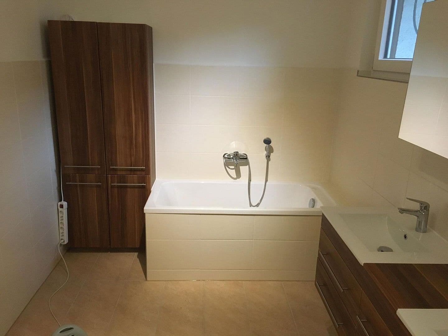 Prenájom bytu 5-izbový 127 m², Brombachtal, Hesensko Prenájom bytu 5-izbový 127 m², Brombachtal, Hesensko