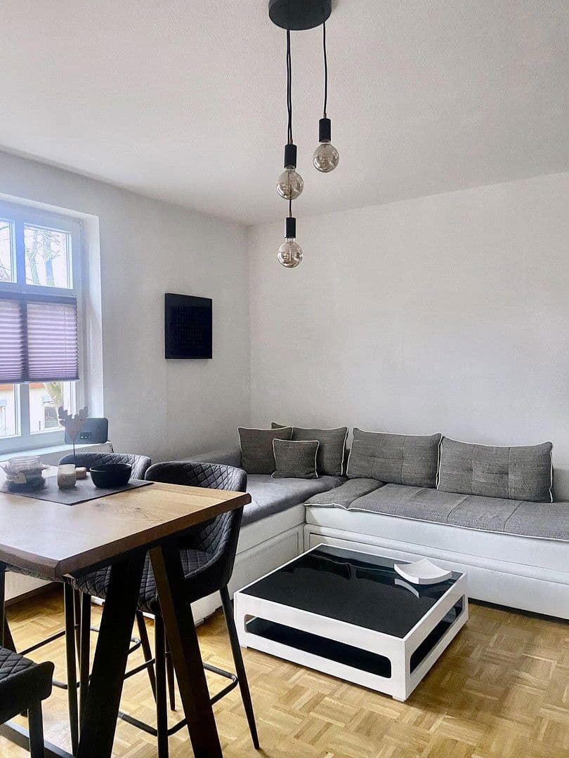 Prenájom bytu 2-izbový 50 m², Rohrer Str. 2, Meiningen, Durínsko Prenájom bytu 2-izbový 50 m², Rohrer Str. 2, Meiningen, Durínsko