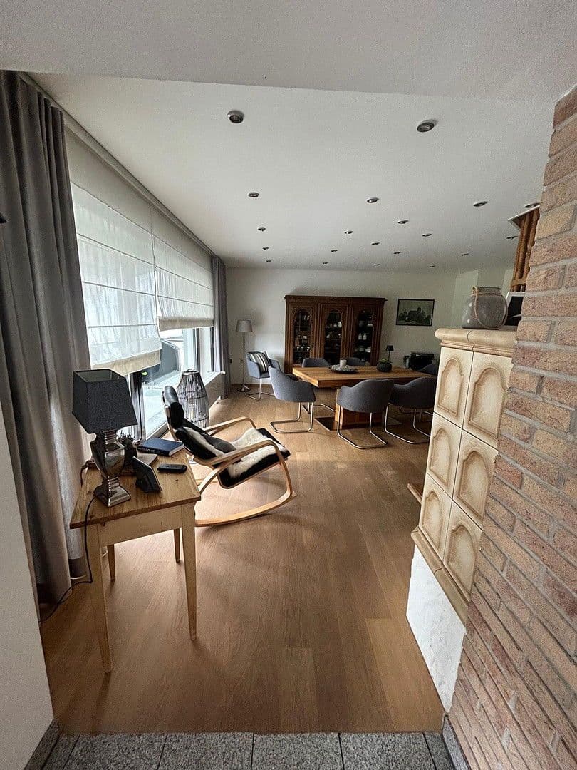 Prenájom bytu 4-izbový 110 m², Hanau, Hesensko Prenájom bytu 4-izbový 110 m², Hanau, Hesensko