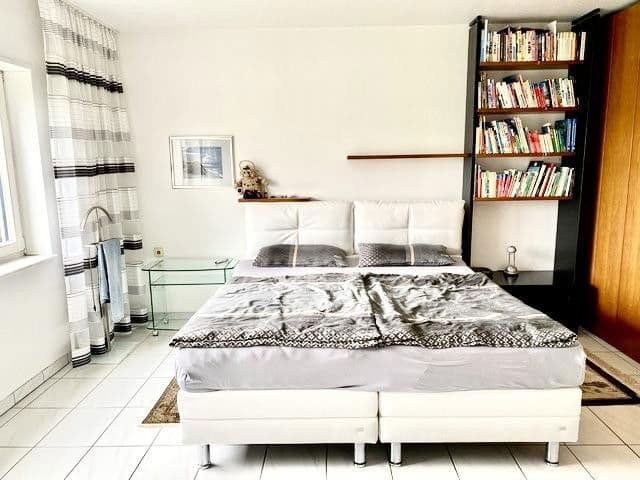 Predaj domu 270 m², pozemek 776 m², Weisenheim am Berg, Porýnie-Falcko Predaj domu 270 m², pozemek 776 m², Weisenheim am Berg, Porýnie-Falcko