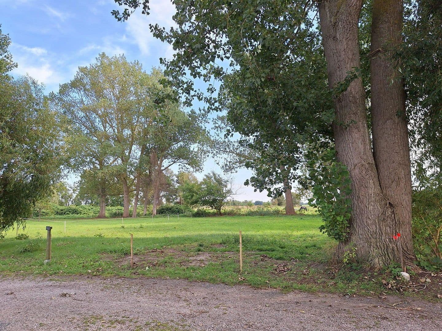 Predaj pozemku 715 m², Dierhagen, Meklenbursko-Predpomoransko Predaj pozemku 715 m², Dierhagen, Meklenbursko-Predpomoransko