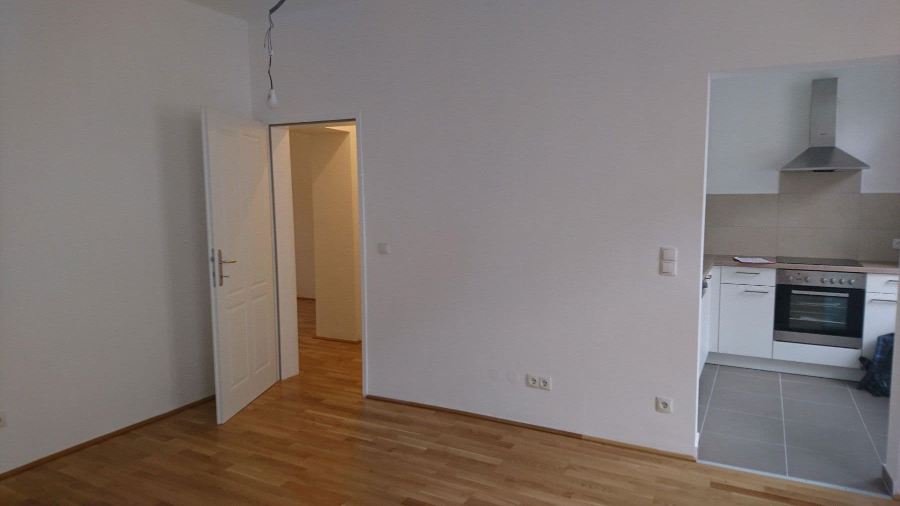 Prenájom bytu 2-izbový 50 m², Wien, Viedeň Prenájom bytu 2-izbový 50 m², Wien, Viedeň
