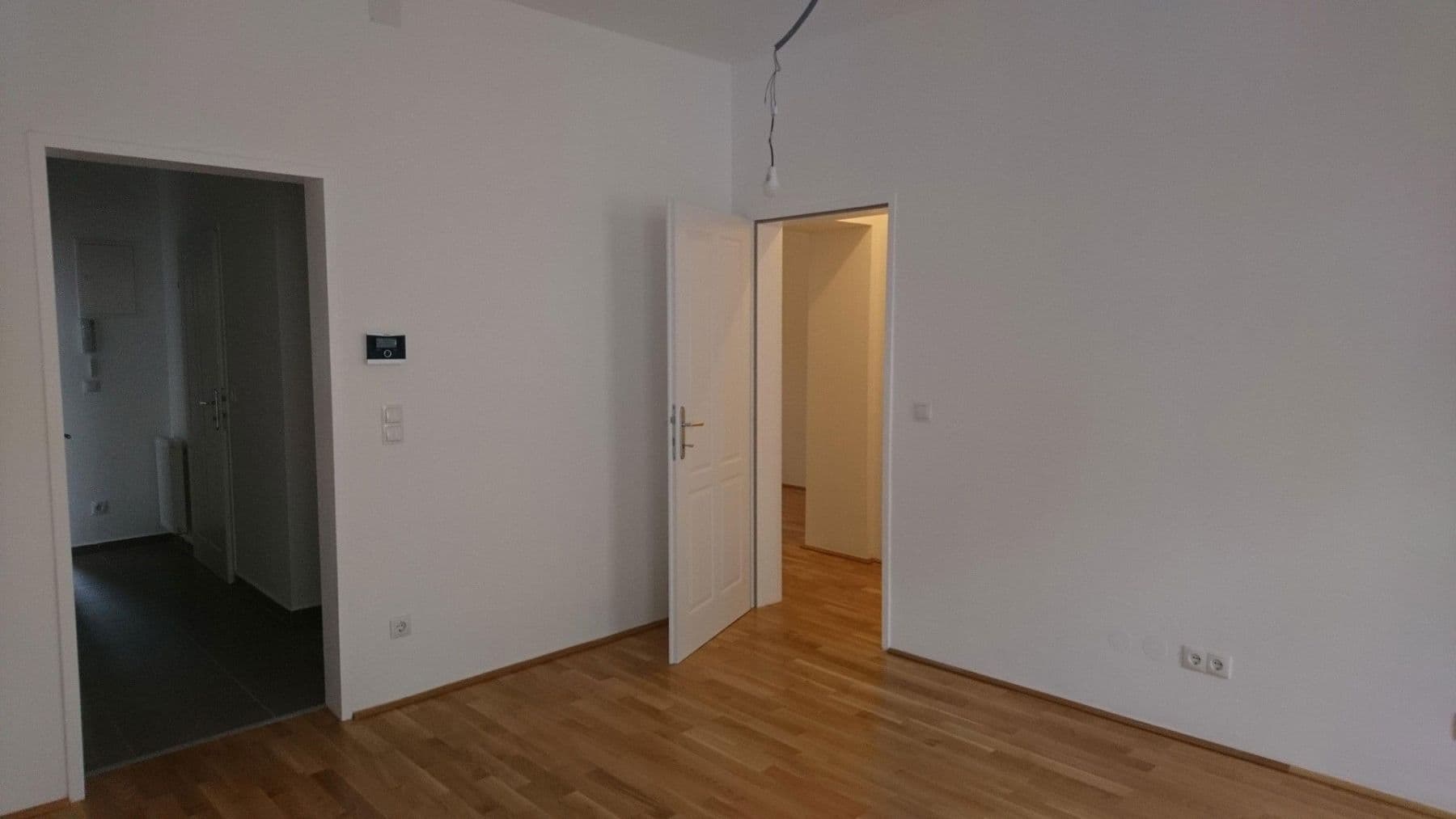 Prenájom bytu 2-izbový 50 m², Wien, Viedeň Prenájom bytu 2-izbový 50 m², Wien, Viedeň