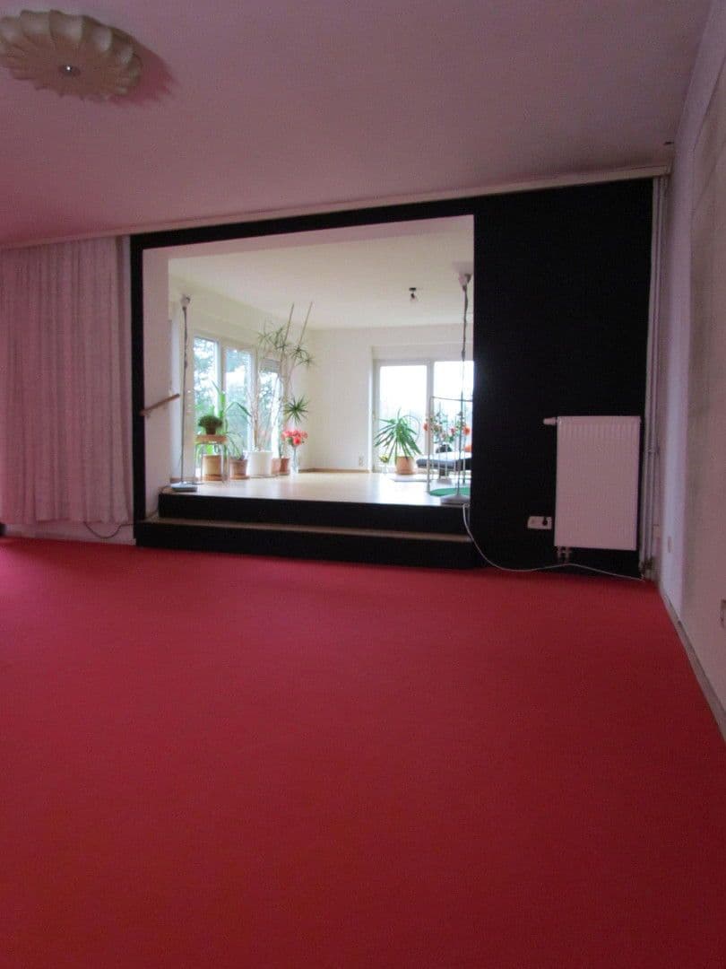 Predaj domu 343 m², pozemek 971 m², Braunschweig, Dolné Sasko Predaj domu 343 m², pozemek 971 m², Braunschweig, Dolné Sasko