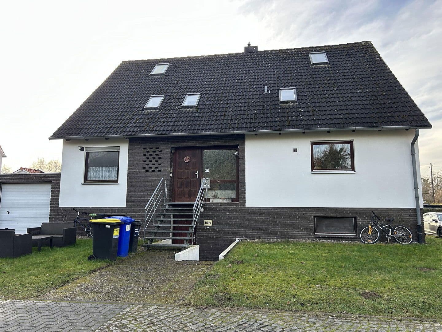 Predaj domu 343 m², pozemek 971 m², Braunschweig, Dolné Sasko Predaj domu 343 m², pozemek 971 m², Braunschweig, Dolné Sasko