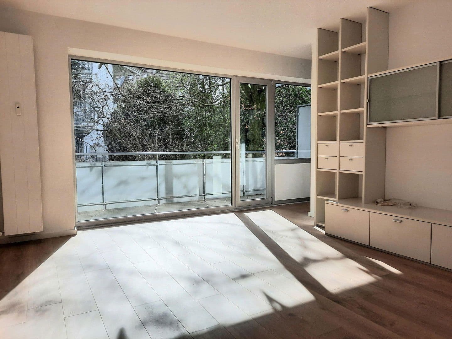 Prenájom bytu 1-izbový 34 m², Düsseldorf, Severné Porýnie - Westfálsko Prenájom bytu 1-izbový 34 m², Düsseldorf, Severné Porýnie - Westfálsko