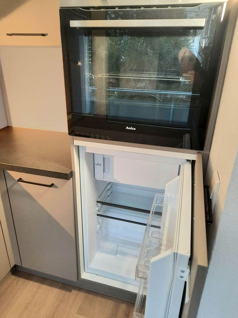 Prenájom bytu 1-izbový 34 m², Düsseldorf, Severné Porýnie - Westfálsko Prenájom bytu 1-izbový 34 m², Düsseldorf, Severné Porýnie - Westfálsko