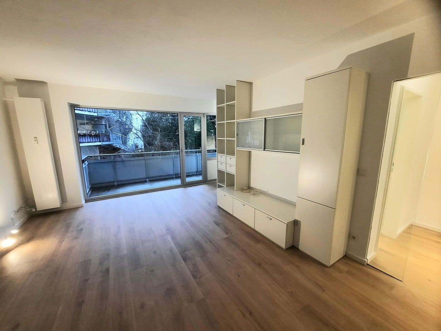 Prenájom bytu 1-izbový 34 m², Düsseldorf, Severné Porýnie - Westfálsko Prenájom bytu 1-izbový 34 m², Düsseldorf, Severné Porýnie - Westfálsko