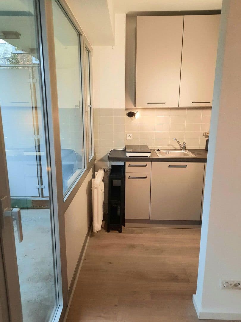 Prenájom bytu 1-izbový 34 m², Düsseldorf, Severné Porýnie - Westfálsko Prenájom bytu 1-izbový 34 m², Düsseldorf, Severné Porýnie - Westfálsko