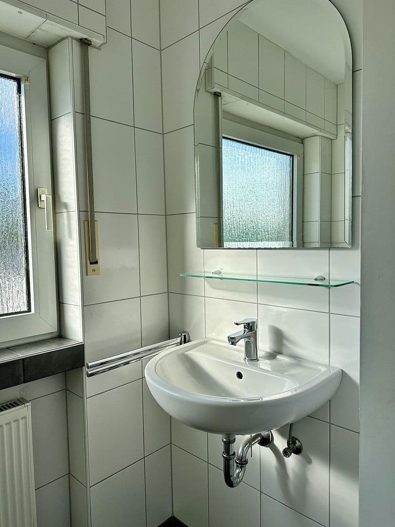 Prenájom bytu 3-izbový 98 m², Saarbrücken, Sársko Prenájom bytu 3-izbový 98 m², Saarbrücken, Sársko