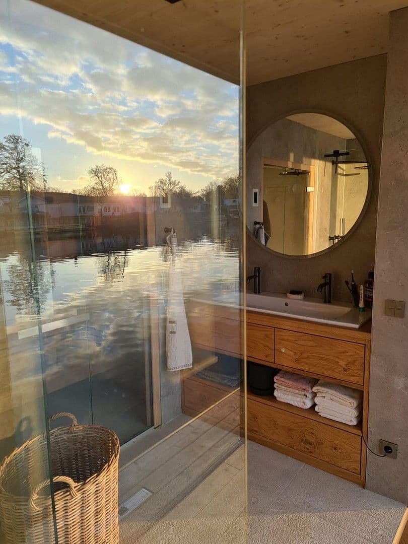 Prenájom bytu 3-izbový 100 m², Potsdam, Brandenbursko Prenájom bytu 3-izbový 100 m², Potsdam, Brandenbursko