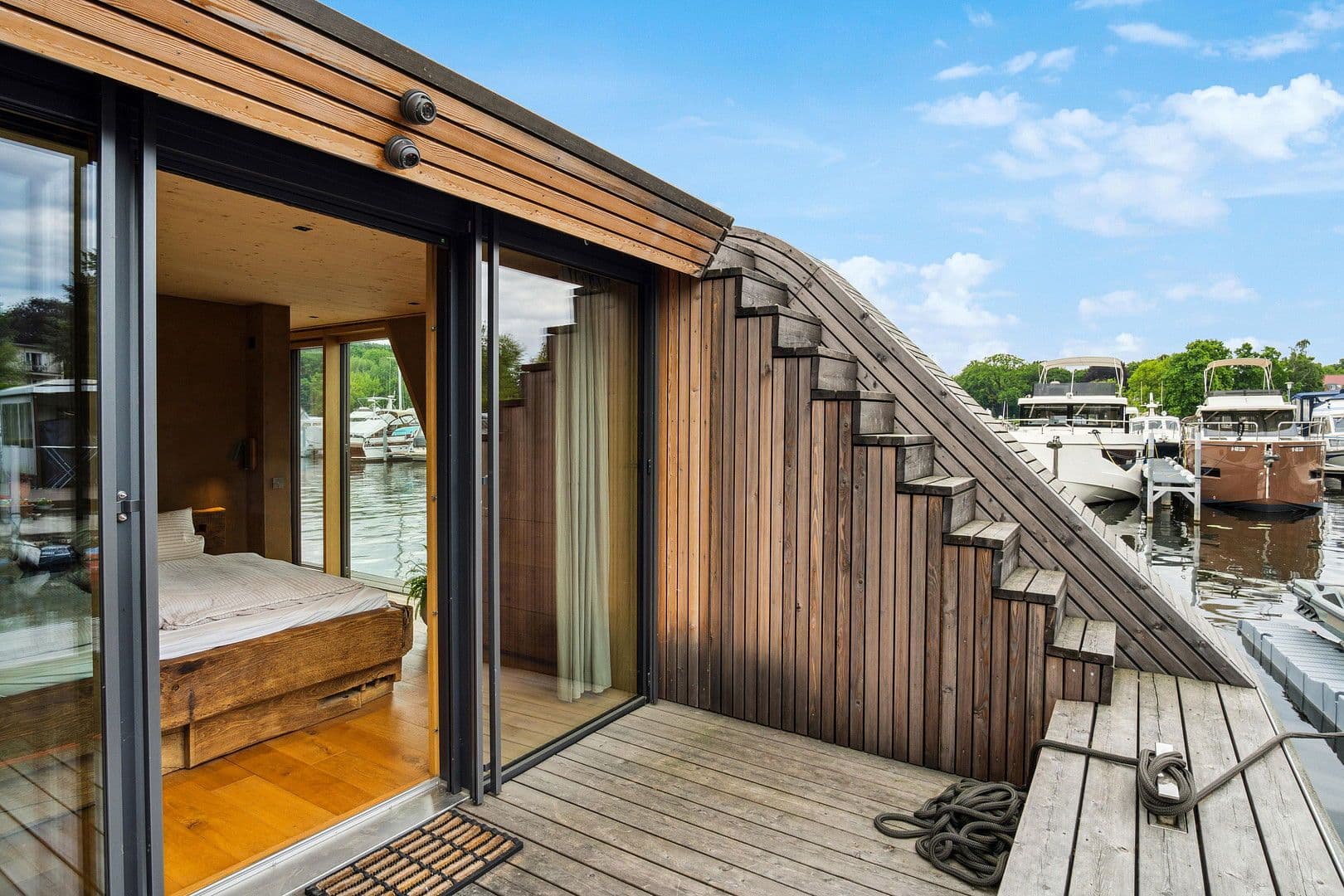 Prenájom bytu 3-izbový 100 m², Potsdam, Brandenbursko Prenájom bytu 3-izbový 100 m², Potsdam, Brandenbursko