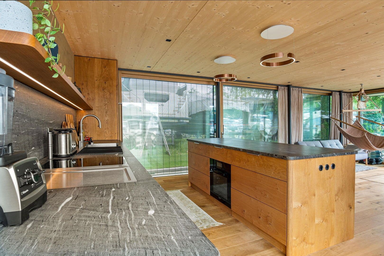 Prenájom bytu 3-izbový 100 m², Potsdam, Brandenbursko Prenájom bytu 3-izbový 100 m², Potsdam, Brandenbursko