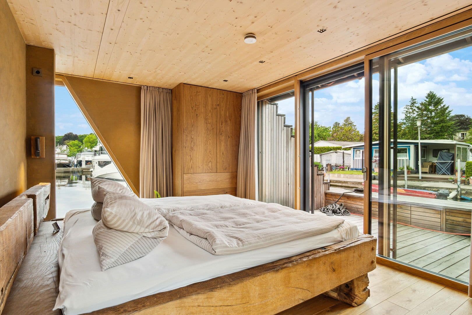 Prenájom bytu 3-izbový 100 m², Potsdam, Brandenbursko Prenájom bytu 3-izbový 100 m², Potsdam, Brandenbursko