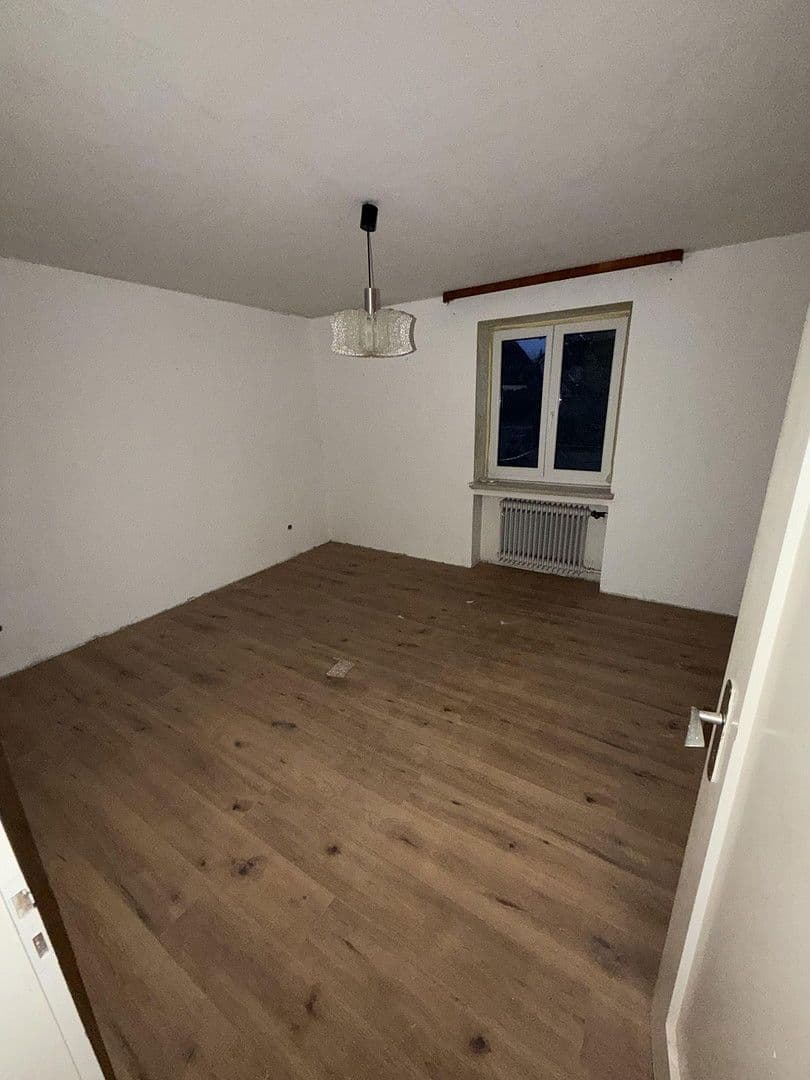 Predaj domu 240 m², pozemek 600 m², Petershausen, Bavorsko Predaj domu 240 m², pozemek 600 m², Petershausen, Bavorsko